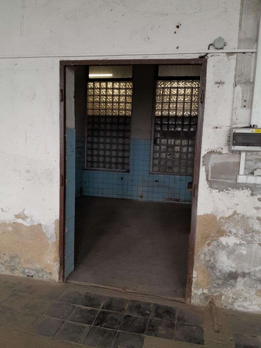 Pronájem nebytového prostoru 550 m², Otvovice, Středočeský kraj Pronájem nebytového prostoru 550 m², Otvovice, Středočeský kraj