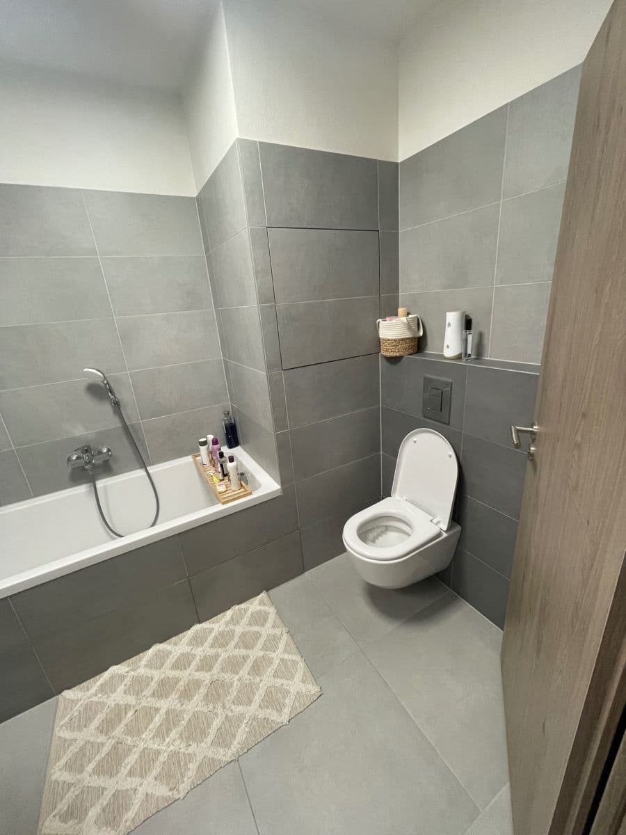 Pronájem bytu 2+kk 60 m², U Škol, Bučovice, Jihomoravský kraj Pronájem bytu 2+kk 60 m², U Škol, Bučovice, Jihomoravský kraj