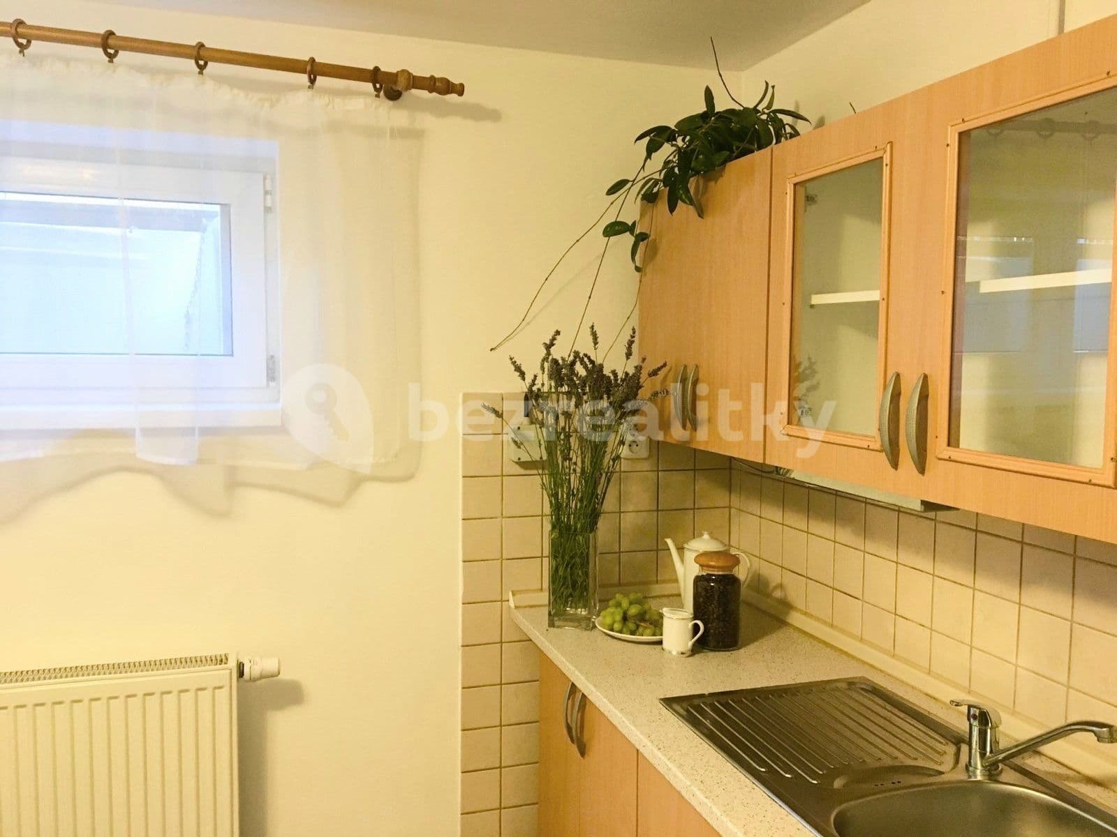 Pronájem bytu 2+1 45 m², Lebeděvova, Praha, Praha Pronájem bytu 2+1 45 m², Lebeděvova, Praha, Praha