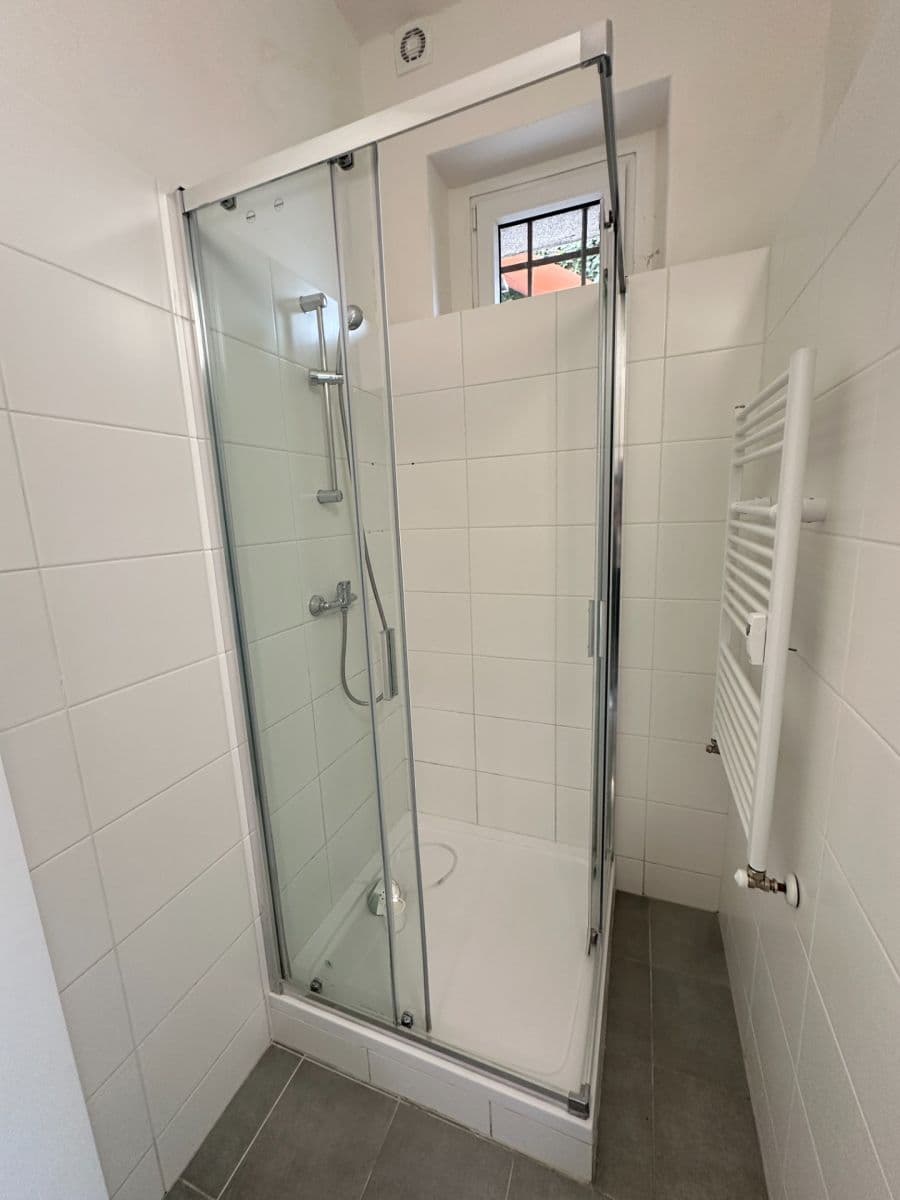 Pronájem bytu 3+kk 75 m², Pod Labuťkou, Praha, Praha Pronájem bytu 3+kk 75 m², Pod Labuťkou, Praha, Praha