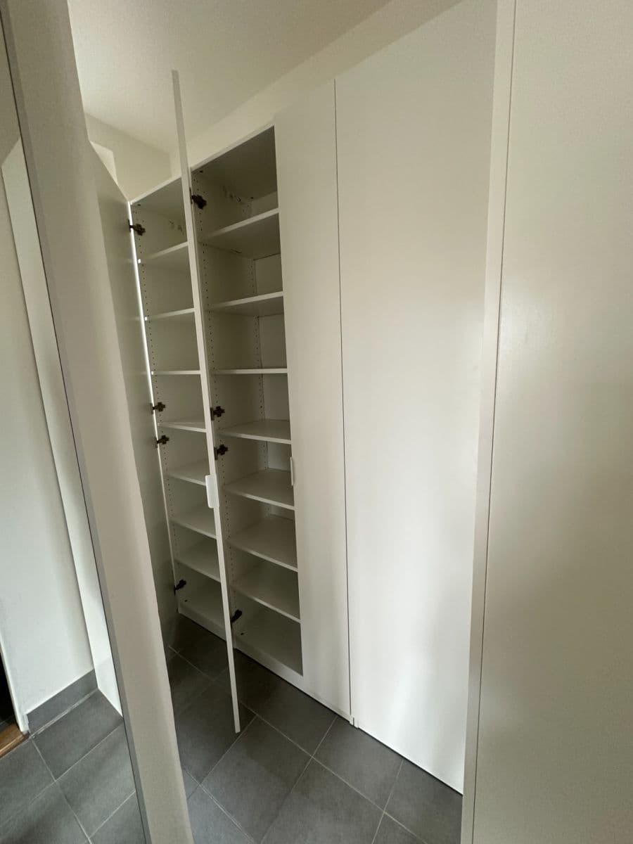 Pronájem bytu 3+kk 75 m², Pod Labuťkou, Praha, Praha Pronájem bytu 3+kk 75 m², Pod Labuťkou, Praha, Praha