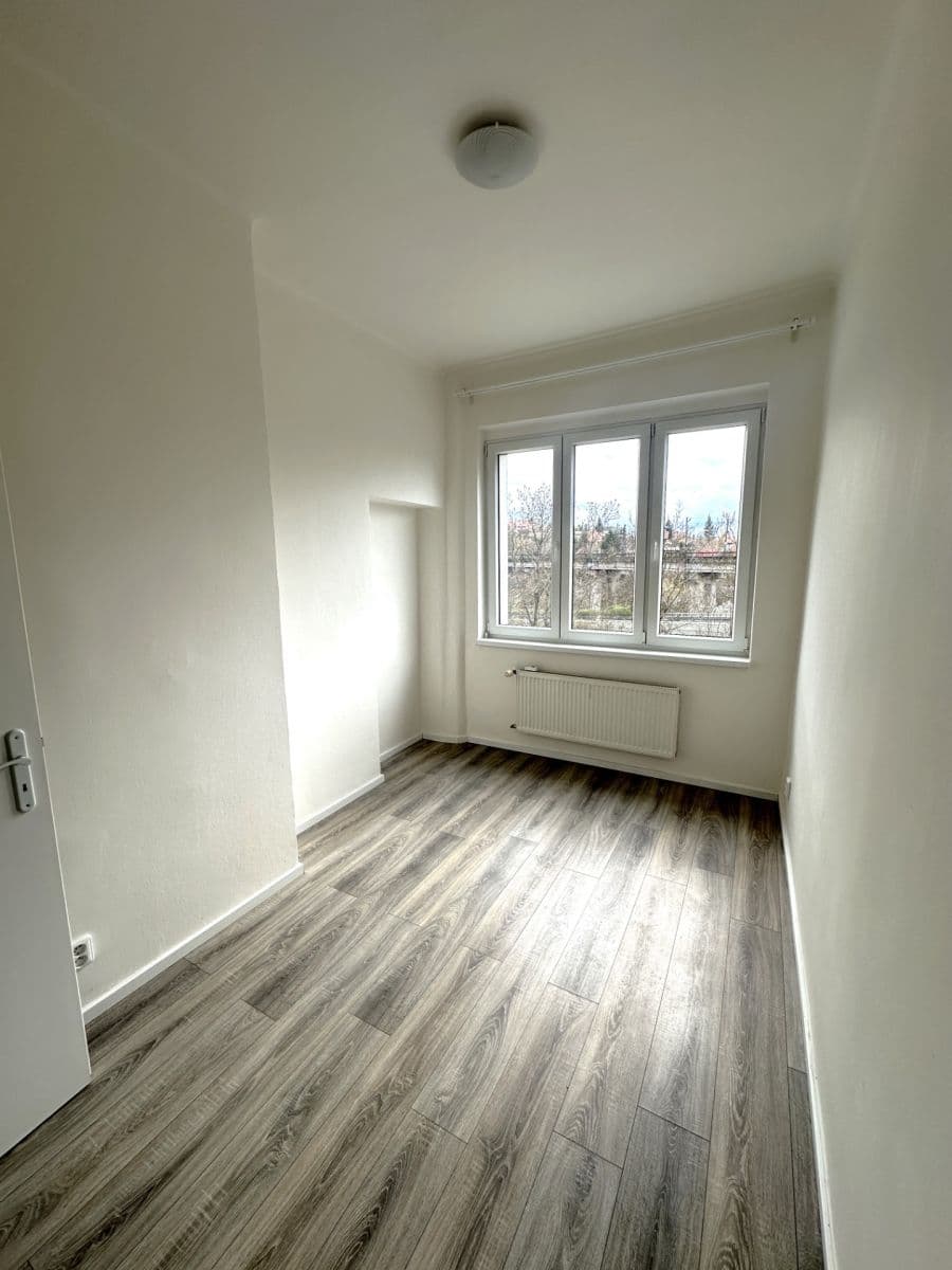 Pronájem bytu 3+kk 75 m², Pod Labuťkou, Praha, Praha Pronájem bytu 3+kk 75 m², Pod Labuťkou, Praha, Praha