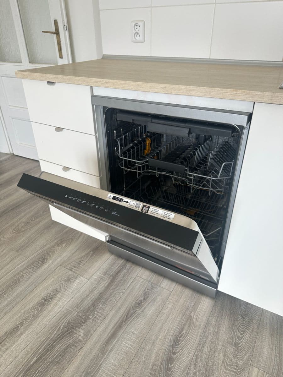 Pronájem bytu 3+kk 75 m², Pod Labuťkou, Praha, Praha Pronájem bytu 3+kk 75 m², Pod Labuťkou, Praha, Praha