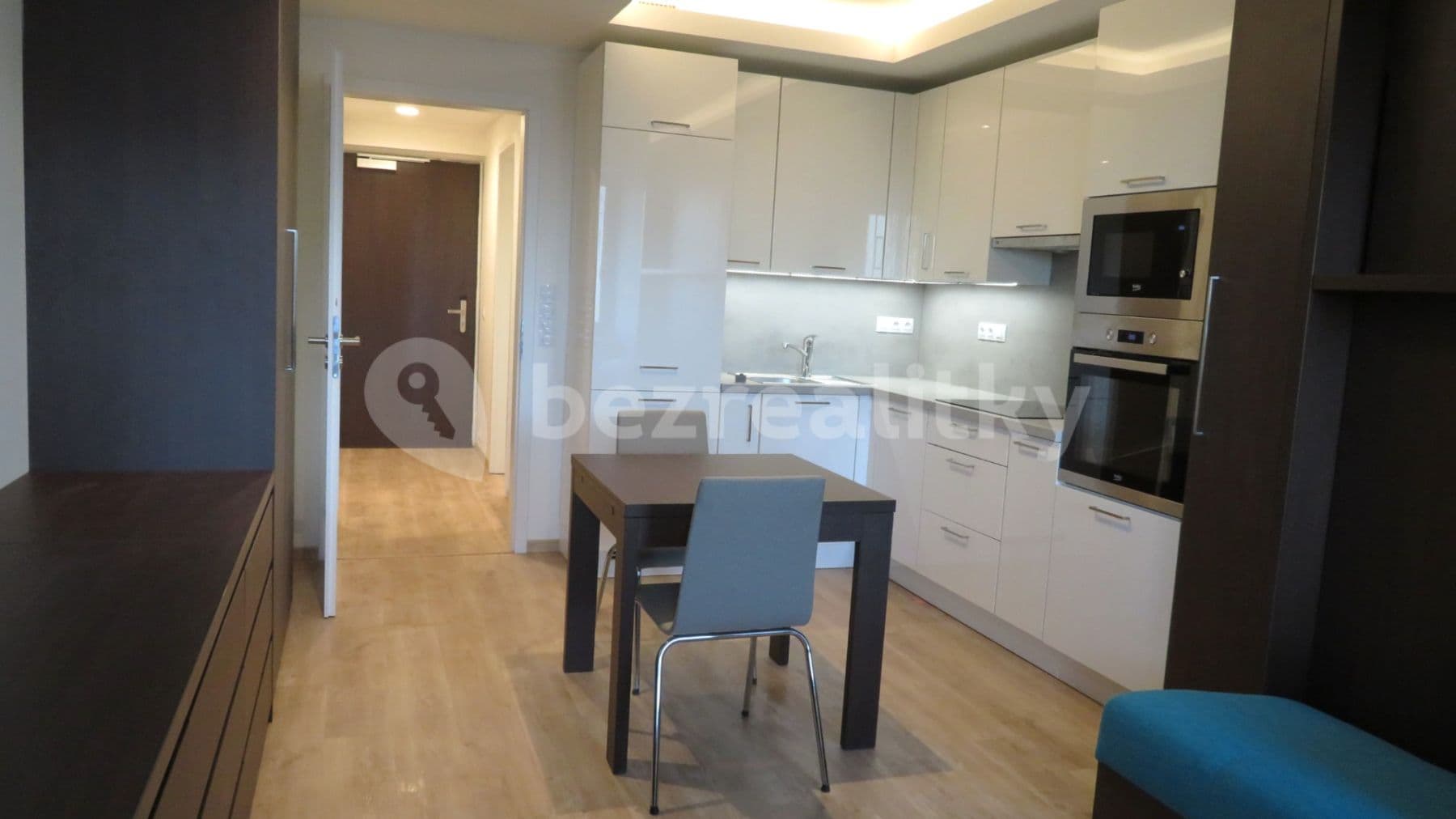 Pronájem bytu 1+kk 30 m², Mukařovského, Praha, Praha Pronájem bytu 1+kk 30 m², Mukařovského, Praha, Praha