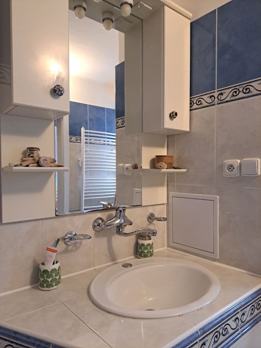 Pronájem bytu 2+1 60 m², Vrázova, Teplice, Ústecký kraj Pronájem bytu 2+1 60 m², Vrázova, Teplice, Ústecký kraj