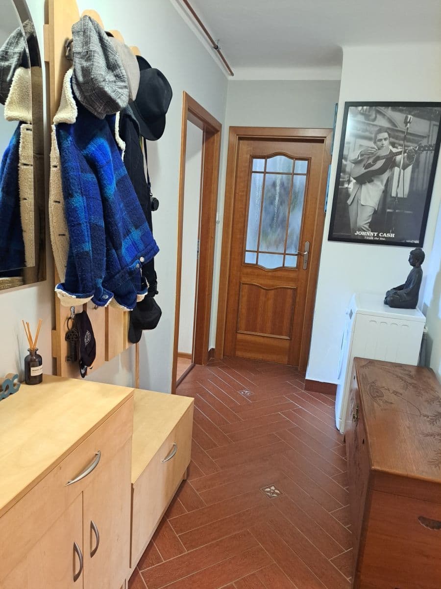 Pronájem bytu 2+1 60 m², Vrázova, Teplice, Ústecký kraj Pronájem bytu 2+1 60 m², Vrázova, Teplice, Ústecký kraj