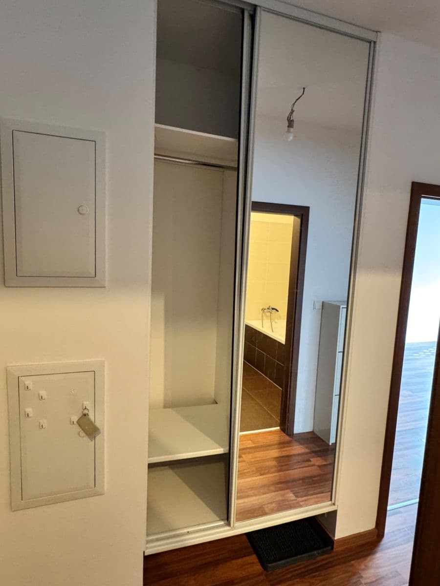 Pronájem bytu 2+kk 51 m², Počernická, Praha, Praha Pronájem bytu 2+kk 51 m², Počernická, Praha, Praha