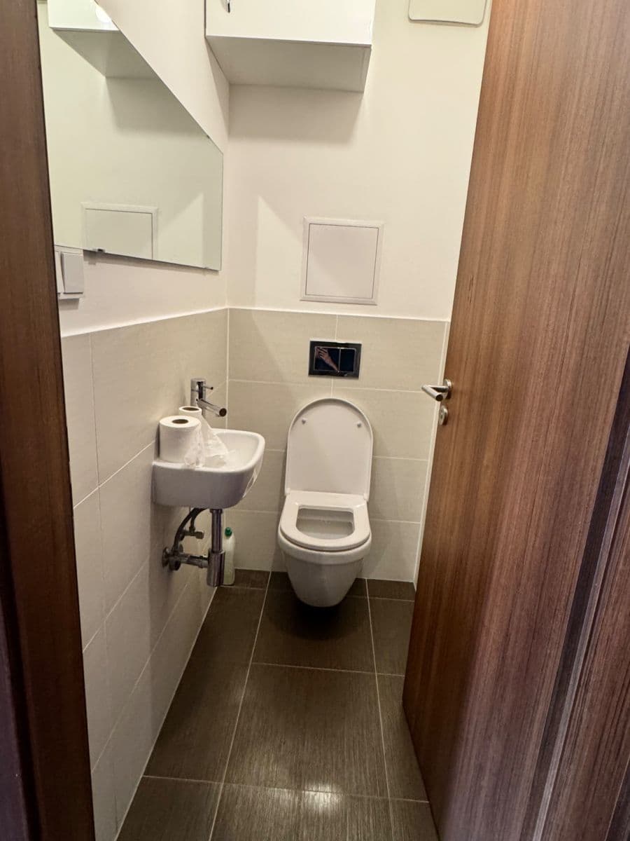 Pronájem bytu 2+kk 51 m², Počernická, Praha, Praha Pronájem bytu 2+kk 51 m², Počernická, Praha, Praha