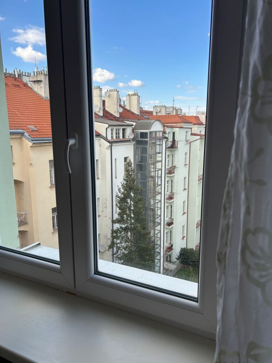 Pronájem bytu 2+kk 60 m², Římská, Praha, Praha Pronájem bytu 2+kk 60 m², Římská, Praha, Praha