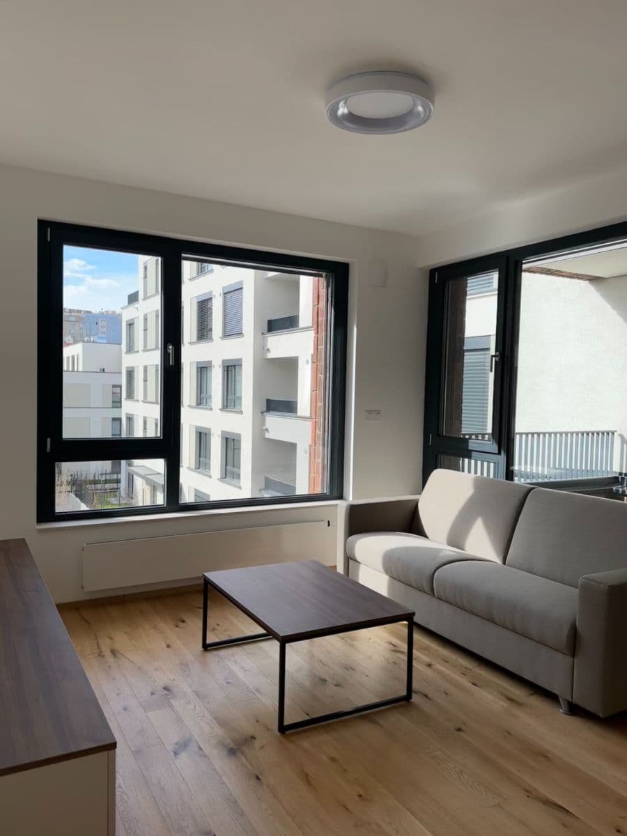 Pronájem bytu 2+kk 64 m², Závišova, Praha, Praha Pronájem bytu 2+kk 64 m², Závišova, Praha, Praha