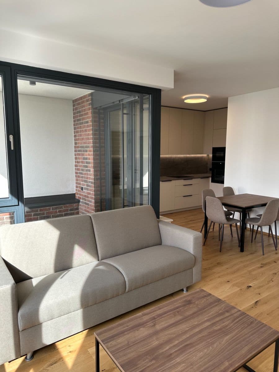 Pronájem bytu 2+kk 64 m², Závišova, Praha, Praha Pronájem bytu 2+kk 64 m², Závišova, Praha, Praha
