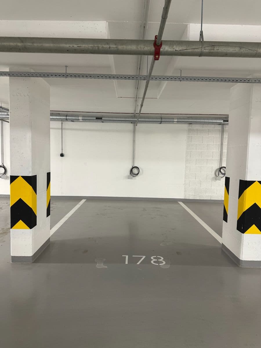 Pronájem bytu 2+kk 64 m², Závišova, Praha, Praha Pronájem bytu 2+kk 64 m², Závišova, Praha, Praha