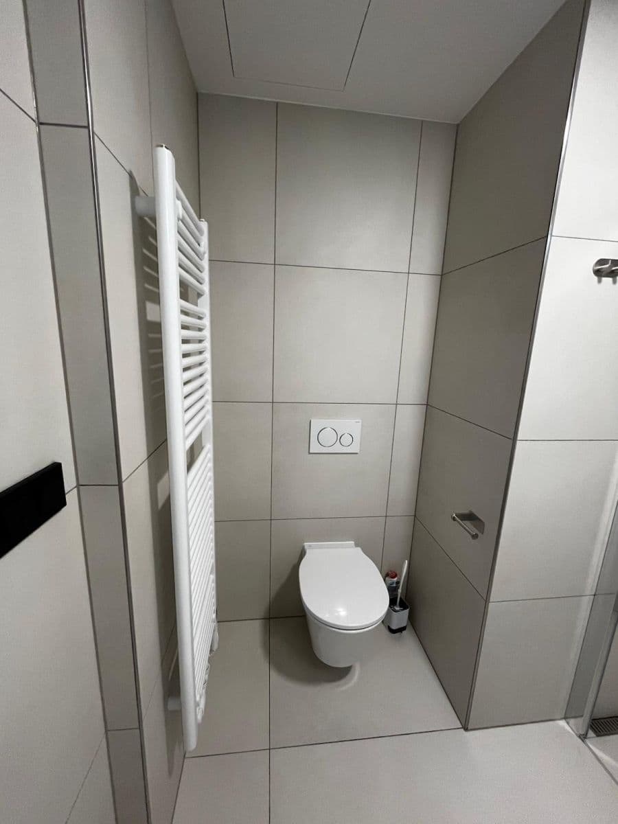 Pronájem bytu 1+kk 33 m², Krymská, Praha, Praha Pronájem bytu 1+kk 33 m², Krymská, Praha, Praha