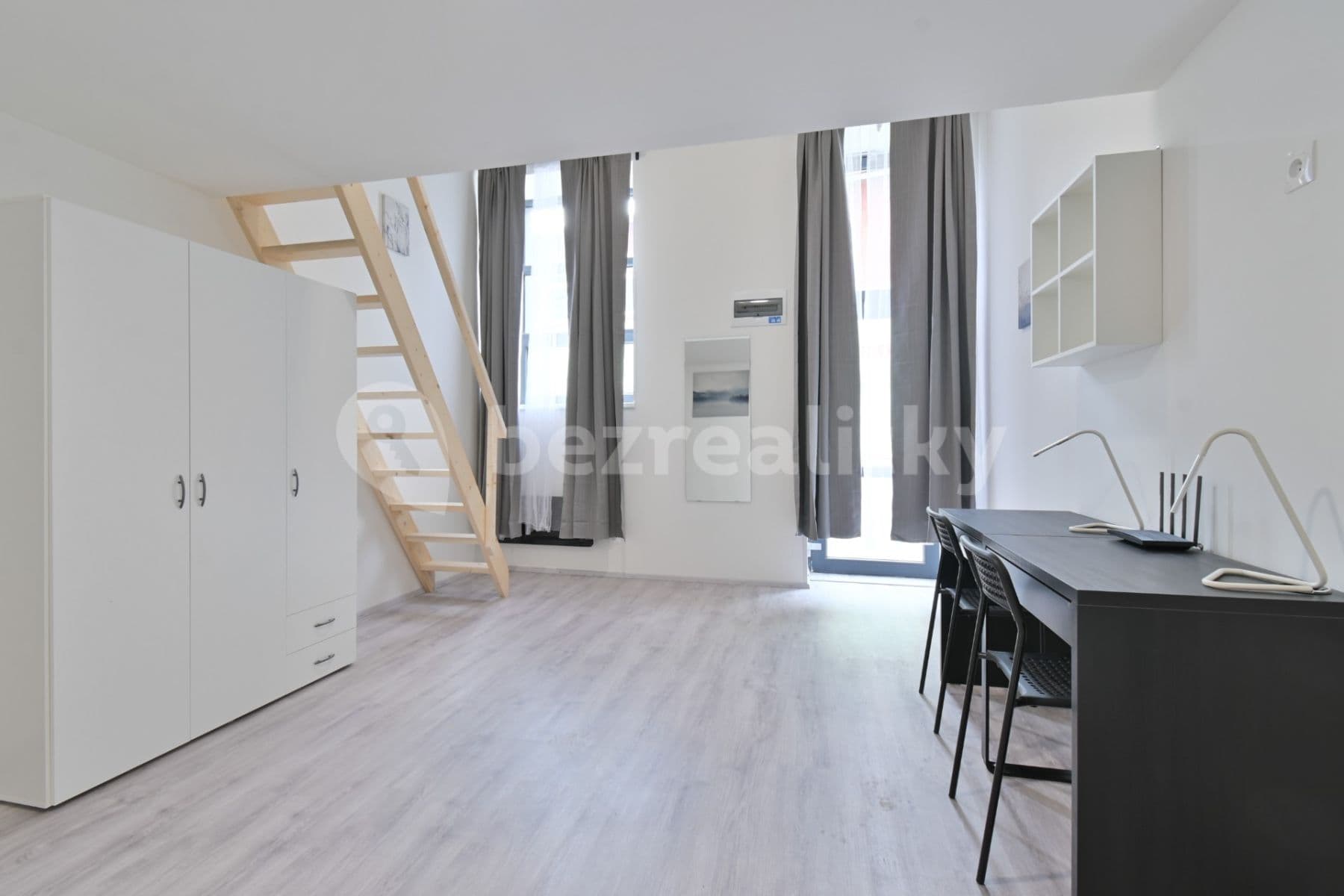 Pronájem bytu 1+1 27 m², Hybešova, Brno, Jihomoravský kraj Pronájem bytu 1+1 27 m², Hybešova, Brno, Jihomoravský kraj