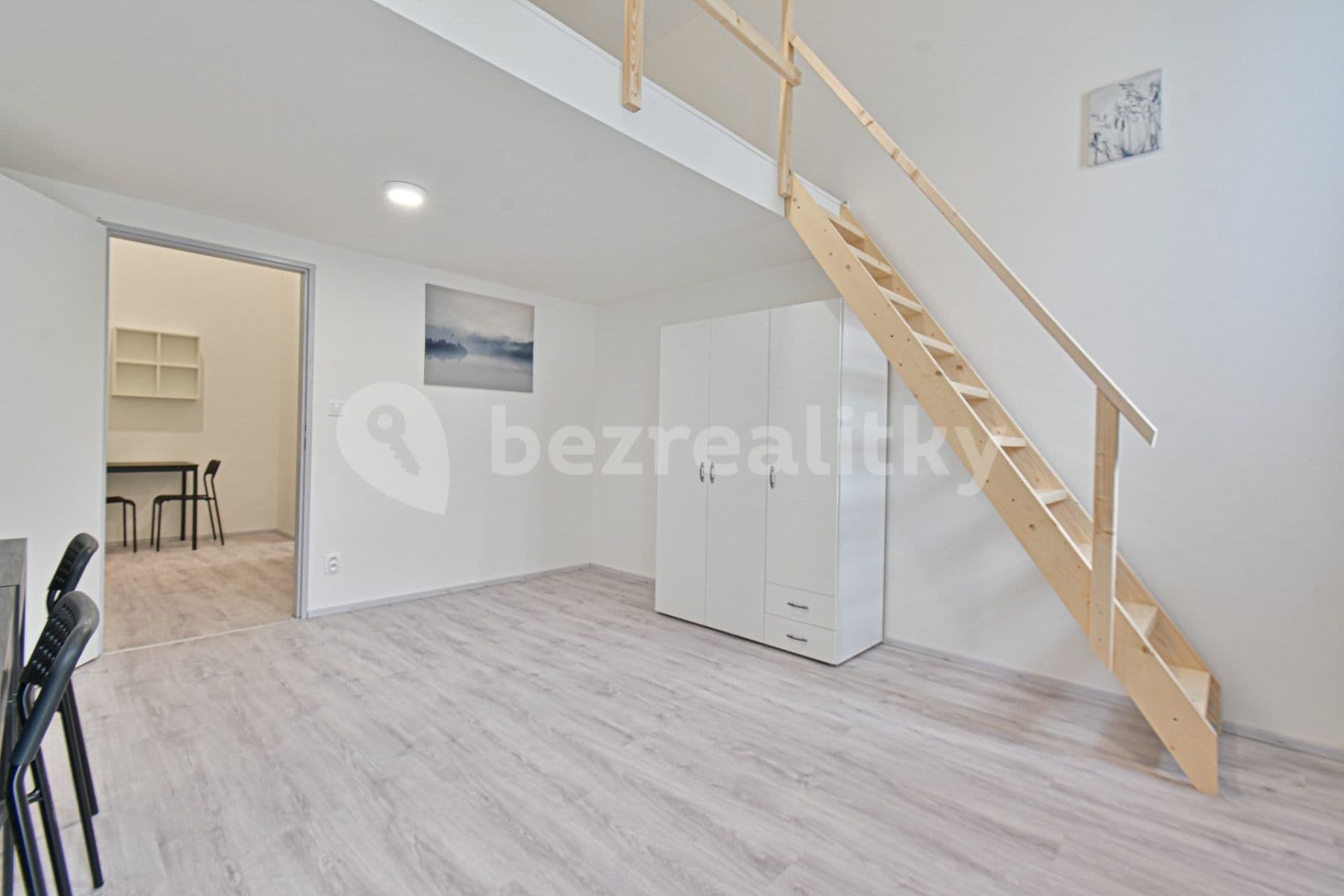 Pronájem bytu 1+1 27 m², Hybešova, Brno, Jihomoravský kraj Pronájem bytu 1+1 27 m², Hybešova, Brno, Jihomoravský kraj