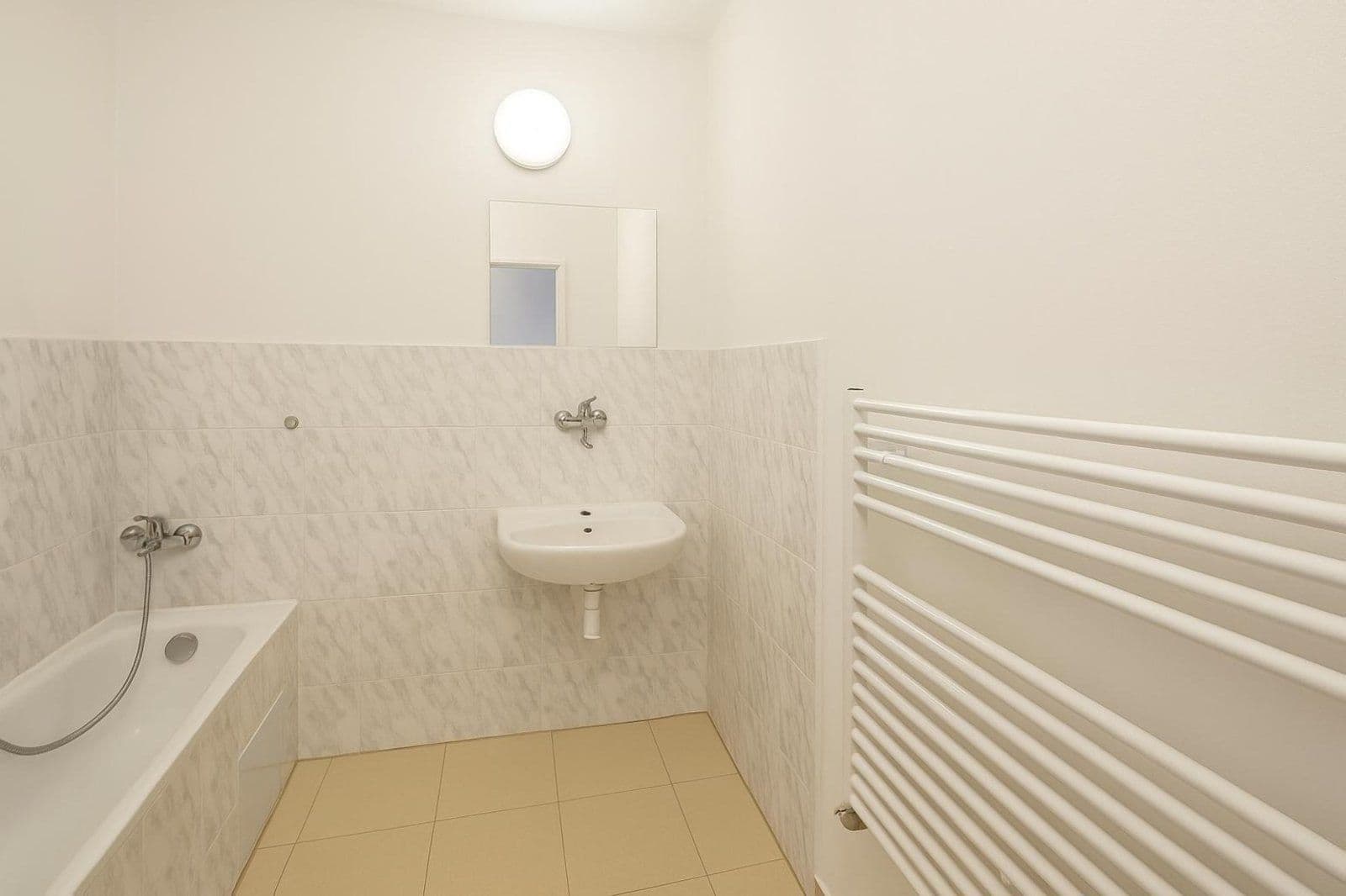 Pronájem bytu 2+1 55 m², Fučíkova, Karviná, Moravskoslezský kraj Pronájem bytu 2+1 55 m², Fučíkova, Karviná, Moravskoslezský kraj
