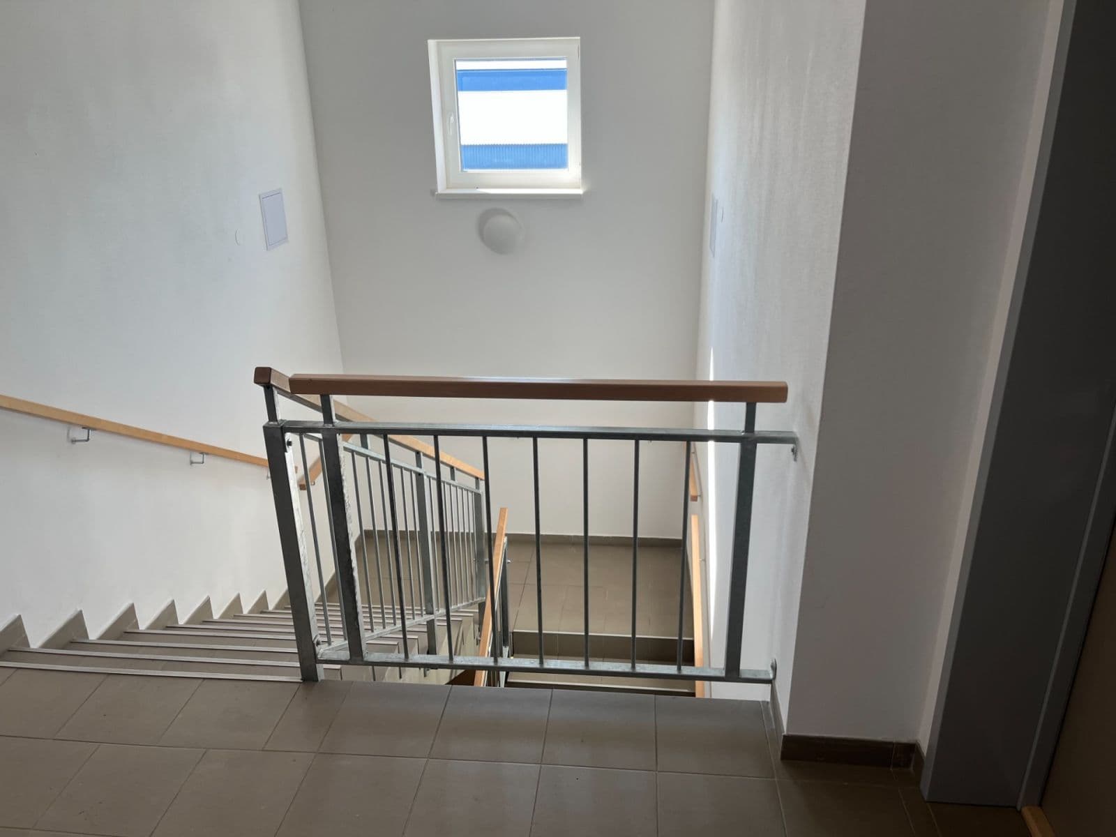 Pronájem bytu 1+kk 45 m², U Uhříněveské obory, Praha, Praha Pronájem bytu 1+kk 45 m², U Uhříněveské obory, Praha, Praha