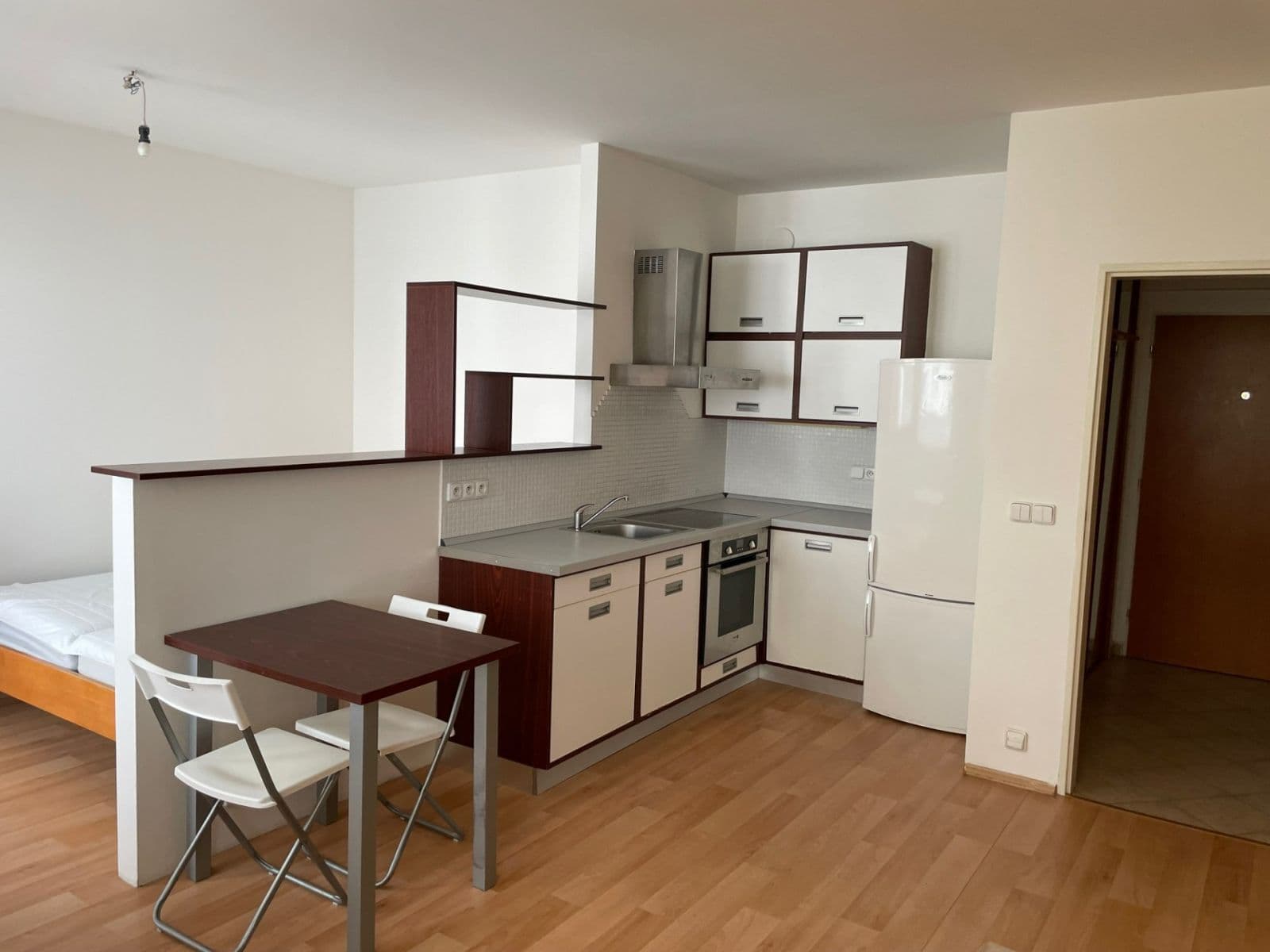 Pronájem bytu 1+kk 37 m², Ve Slatinách, Praha, Praha Pronájem bytu 1+kk 37 m², Ve Slatinách, Praha, Praha