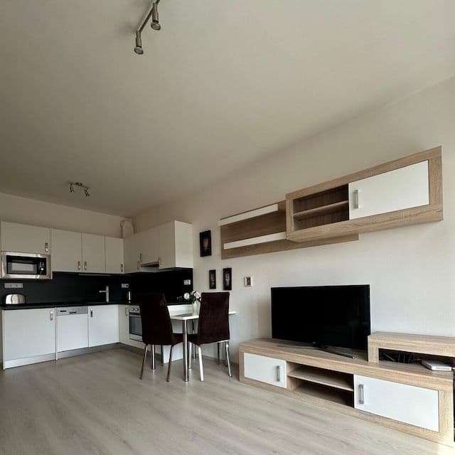 Pronájem bytu 1+kk 34 m², Hornoměcholupská, Praha, Praha Pronájem bytu 1+kk 34 m², Hornoměcholupská, Praha, Praha