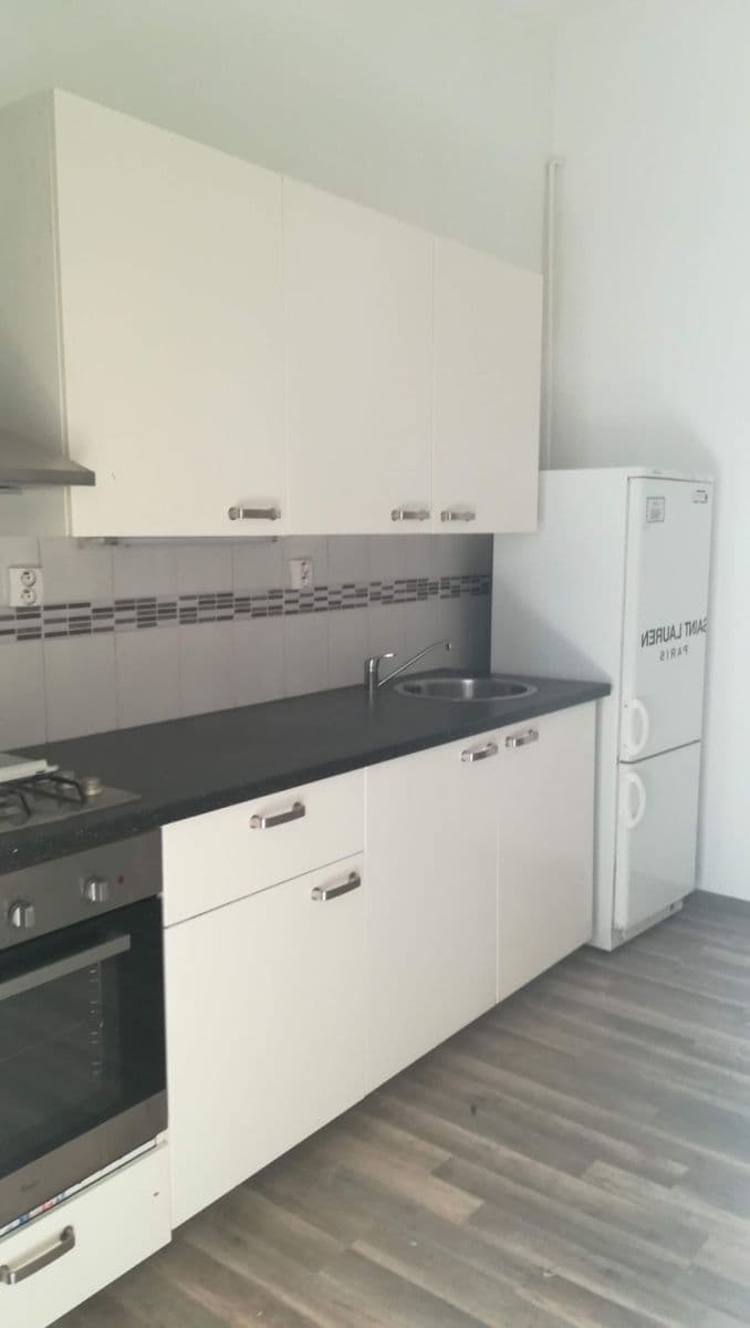 Pronájem bytu 2+1 48 m², Husitská, Praha, Praha Pronájem bytu 2+1 48 m², Husitská, Praha, Praha