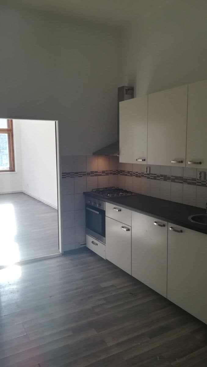 Pronájem bytu 2+1 48 m², Husitská, Praha, Praha Pronájem bytu 2+1 48 m², Husitská, Praha, Praha