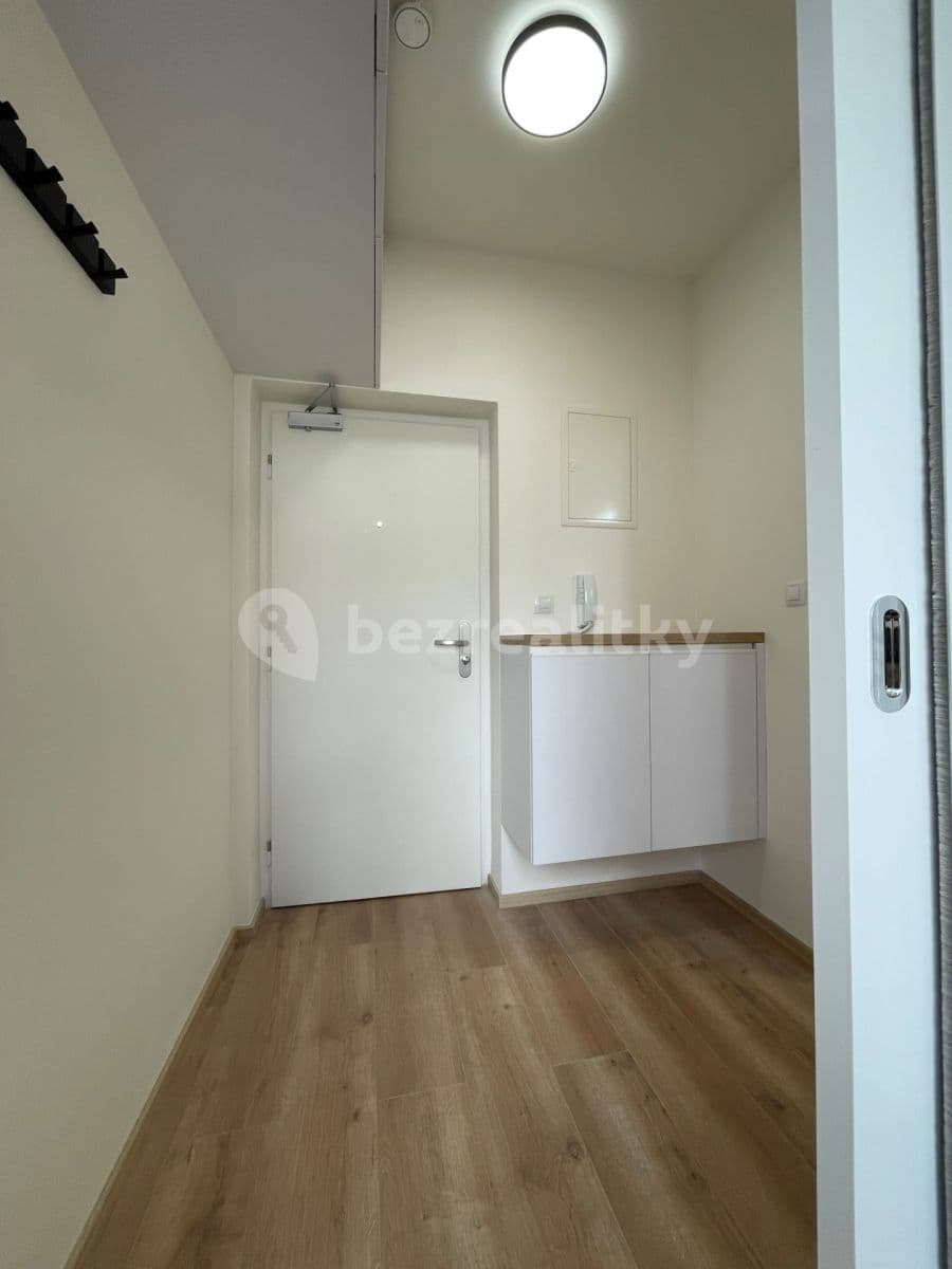Pronájem bytu 1+kk 28 m², Sinkulova, Praha, Praha Pronájem bytu 1+kk 28 m², Sinkulova, Praha, Praha