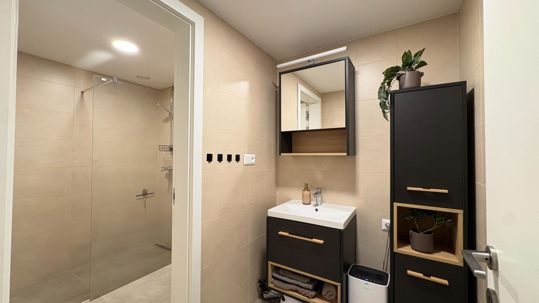 Pronájem bytu 2+kk 59 m², Pálenecká, Hradec Králové, Královéhradecký kraj Pronájem bytu 2+kk 59 m², Pálenecká, Hradec Králové, Královéhradecký kraj