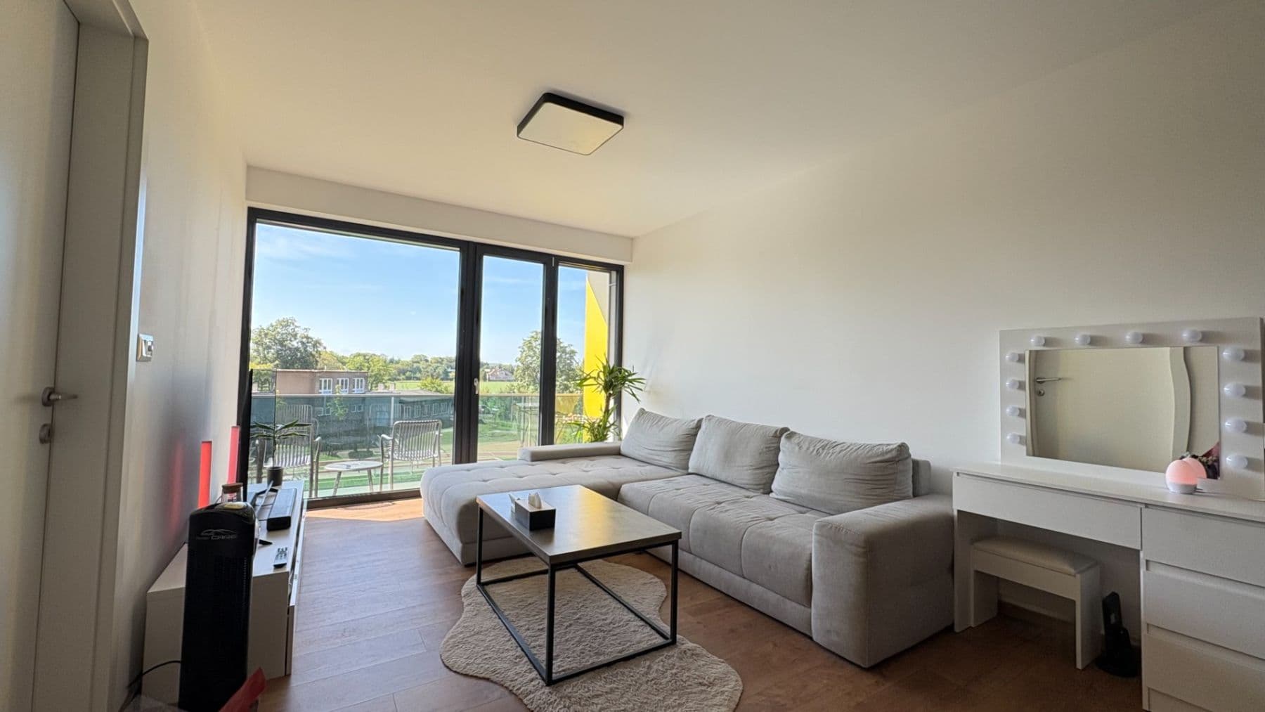 Pronájem bytu 2+kk 59 m², Pálenecká, Hradec Králové, Královéhradecký kraj Pronájem bytu 2+kk 59 m², Pálenecká, Hradec Králové, Královéhradecký kraj
