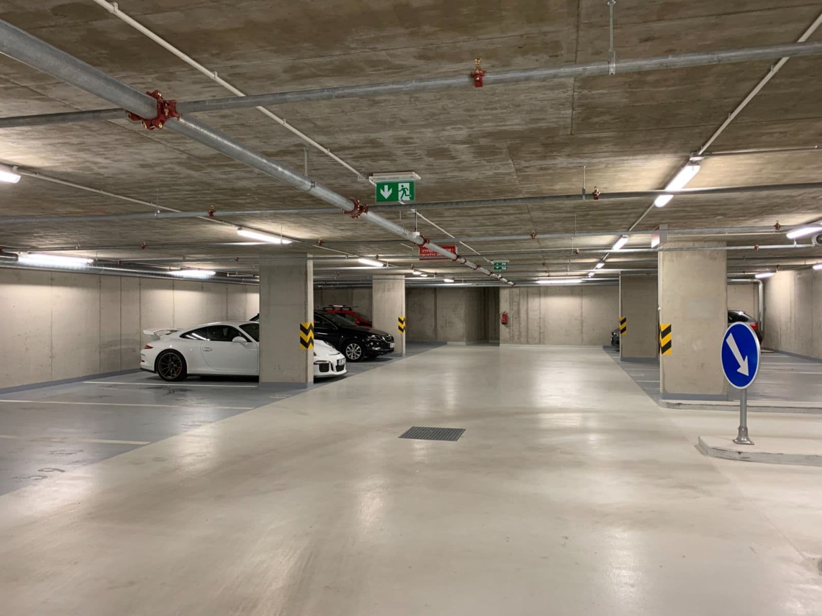 Pronájem garáže 15 m², Za Strašnickou vozovnou, Praha, Praha Pronájem garáže 15 m², Za Strašnickou vozovnou, Praha, Praha