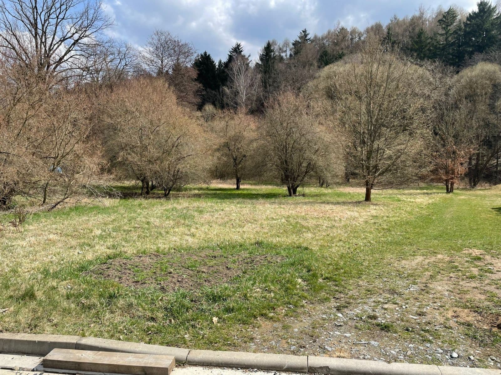 Prodej pozemku 4.987 m², Mnichovice, Středočeský kraj Prodej pozemku 4.987 m², Mnichovice, Středočeský kraj