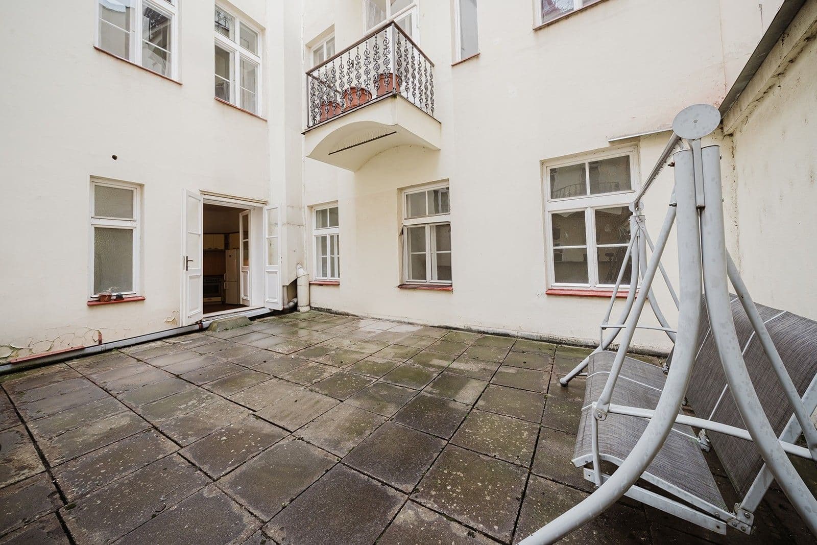 Pronájem bytu 1+1 63 m², Malostranské náměstí, Praha, Praha Pronájem bytu 1+1 63 m², Malostranské náměstí, Praha, Praha
