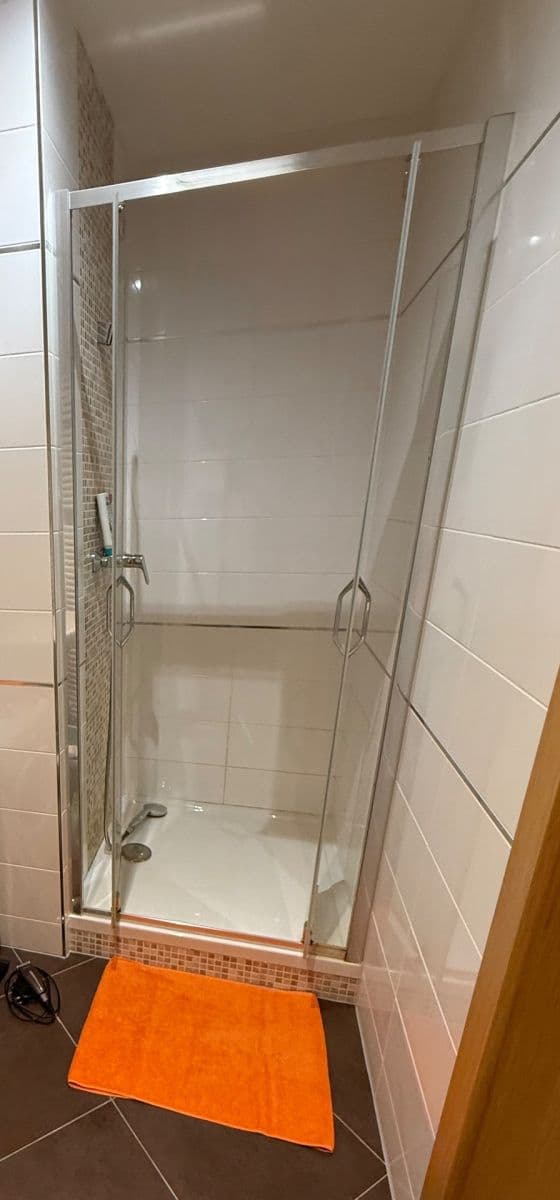 Prodej bytu 1+kk 40 m², Hornoměcholupská, Praha, Praha Prodej bytu 1+kk 40 m², Hornoměcholupská, Praha, Praha