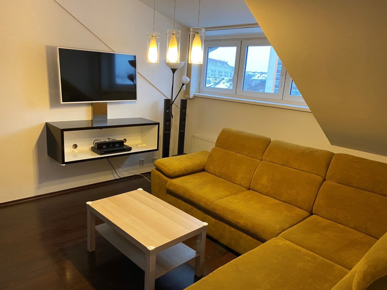 Pronájem bytu 2+kk 68 m², Gutova, Praha, Praha Pronájem bytu 2+kk 68 m², Gutova, Praha, Praha