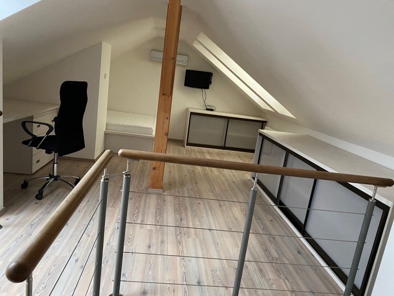 Pronájem bytu 2+kk 68 m², Gutova, Praha, Praha Pronájem bytu 2+kk 68 m², Gutova, Praha, Praha