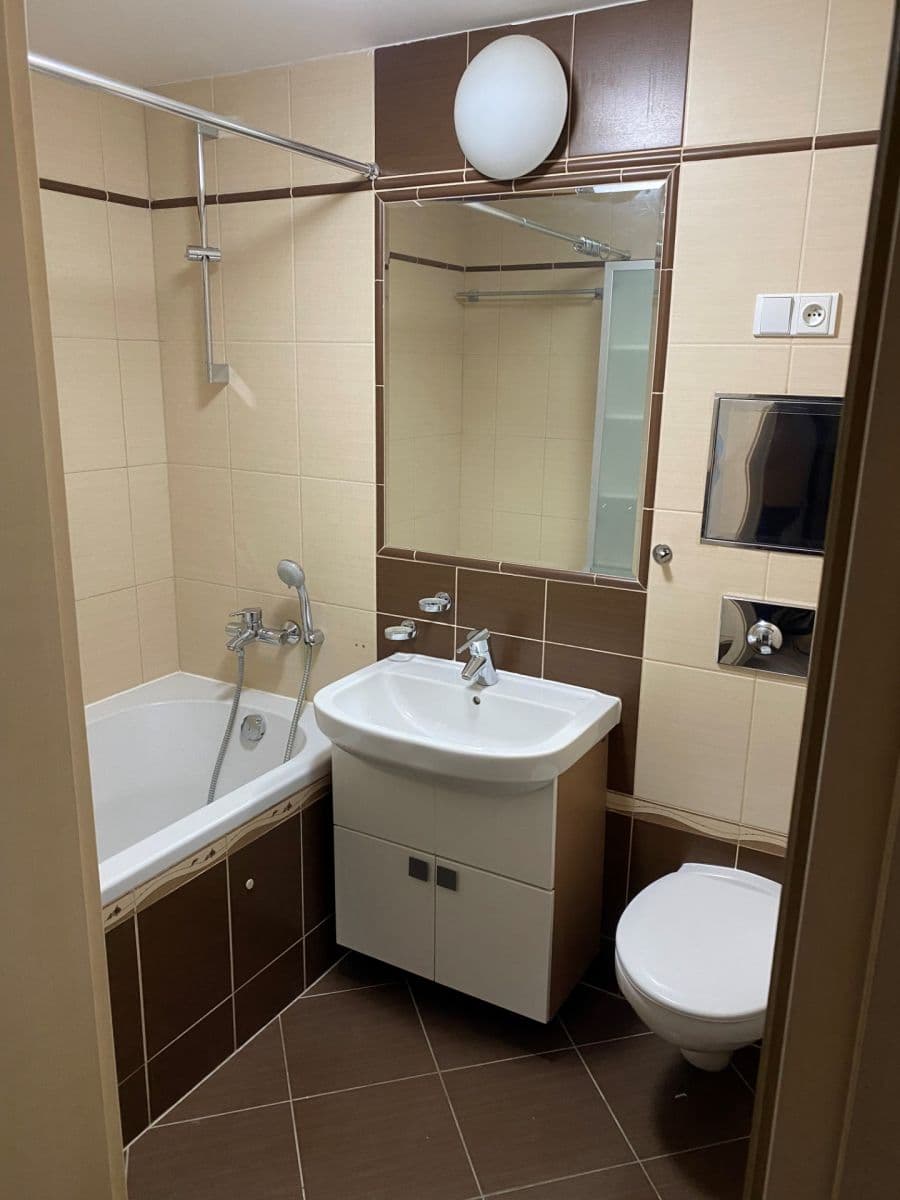 Pronájem bytu 2+kk 68 m², Gutova, Praha, Praha Pronájem bytu 2+kk 68 m², Gutova, Praha, Praha
