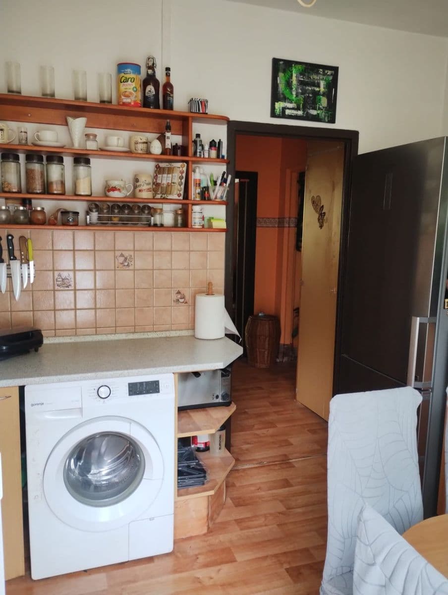 Prodej bytu 2+1 56 m², Úpská, Trutnov, Královéhradecký kraj Prodej bytu 2+1 56 m², Úpská, Trutnov, Královéhradecký kraj