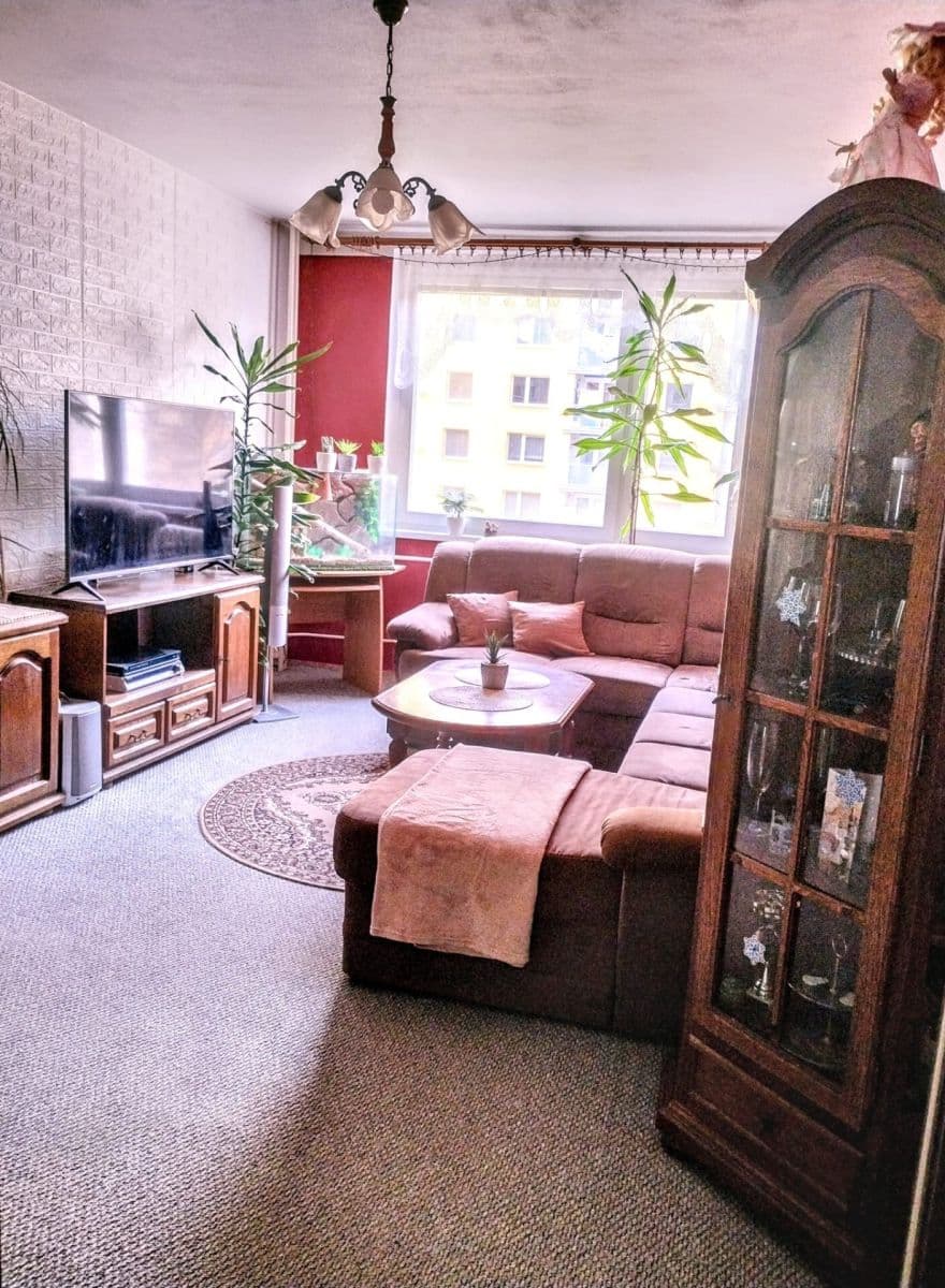 Prodej bytu 2+1 56 m², Úpská, Trutnov, Královéhradecký kraj Prodej bytu 2+1 56 m², Úpská, Trutnov, Královéhradecký kraj