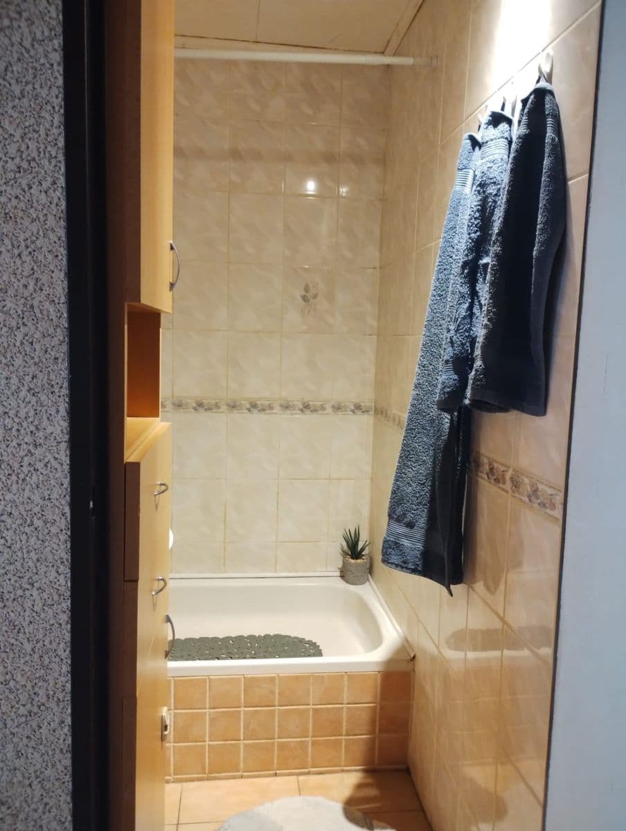 Prodej bytu 2+1 56 m², Úpská, Trutnov, Královéhradecký kraj Prodej bytu 2+1 56 m², Úpská, Trutnov, Královéhradecký kraj