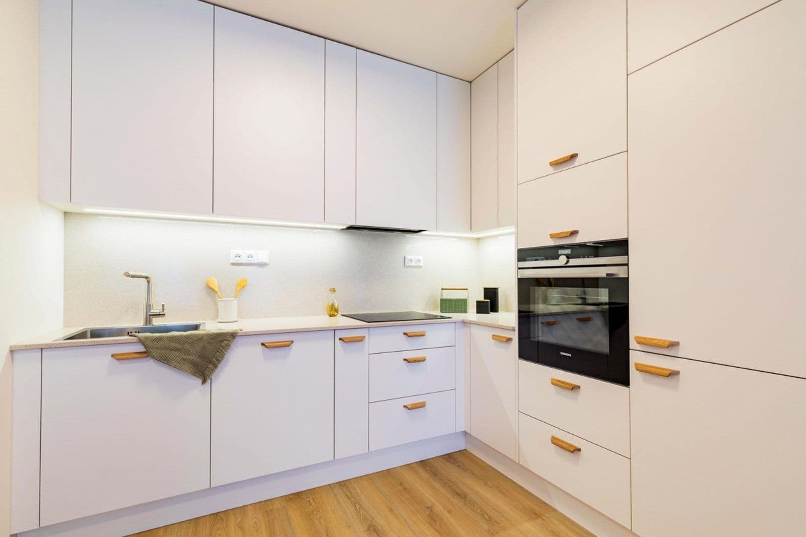 Pronájem bytu 3+kk 92 m², Vrbenského, Praha, Praha Pronájem bytu 3+kk 92 m², Vrbenského, Praha, Praha