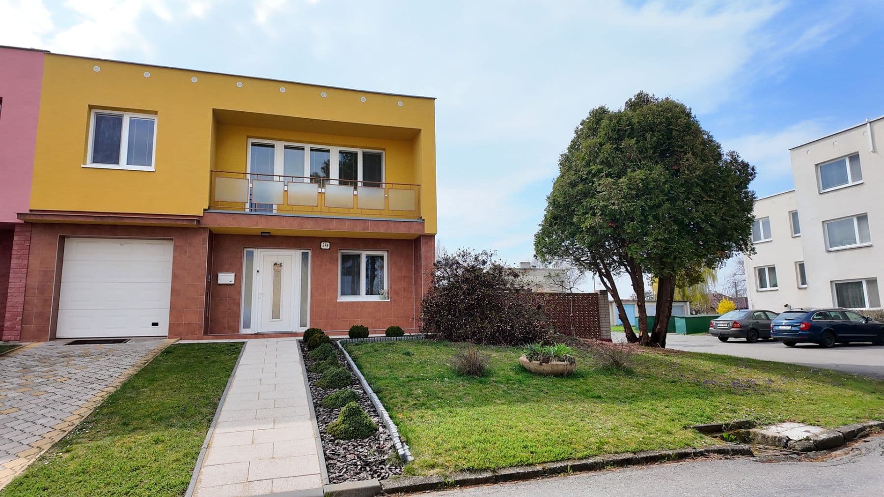 Prodej domu 300 m², pozemek 647 m², sídliště Osvobození, Lednice, Jihomoravský kraj Prodej domu 300 m², pozemek 647 m², sídliště Osvobození, Lednice, Jihomoravský kraj