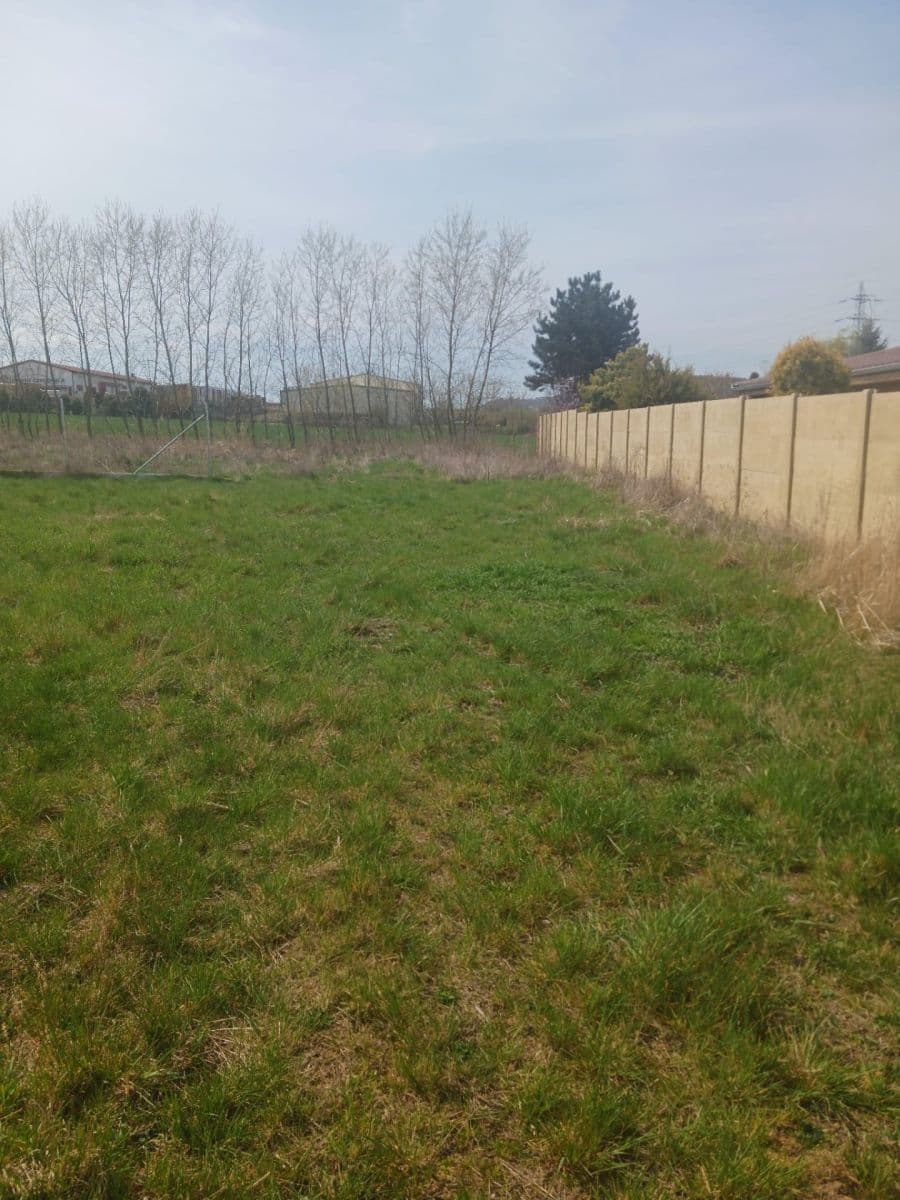 Prodej pozemku 800 m², Bavoryně, Středočeský kraj Prodej pozemku 800 m², Bavoryně, Středočeský kraj