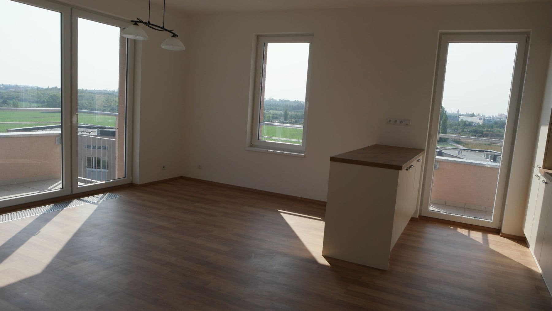 Pronájem bytu 3+kk 83 m², Kadečkové, Praha, Praha Pronájem bytu 3+kk 83 m², Kadečkové, Praha, Praha