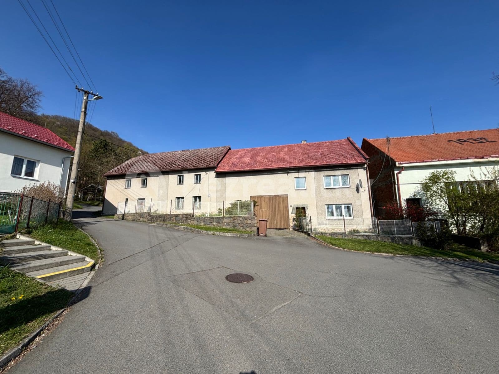 Prodej domu 200 m², pozemek 3.065 m², Lipník nad Bečvou, Olomoucký kraj Prodej domu 200 m², pozemek 3.065 m², Lipník nad Bečvou, Olomoucký kraj