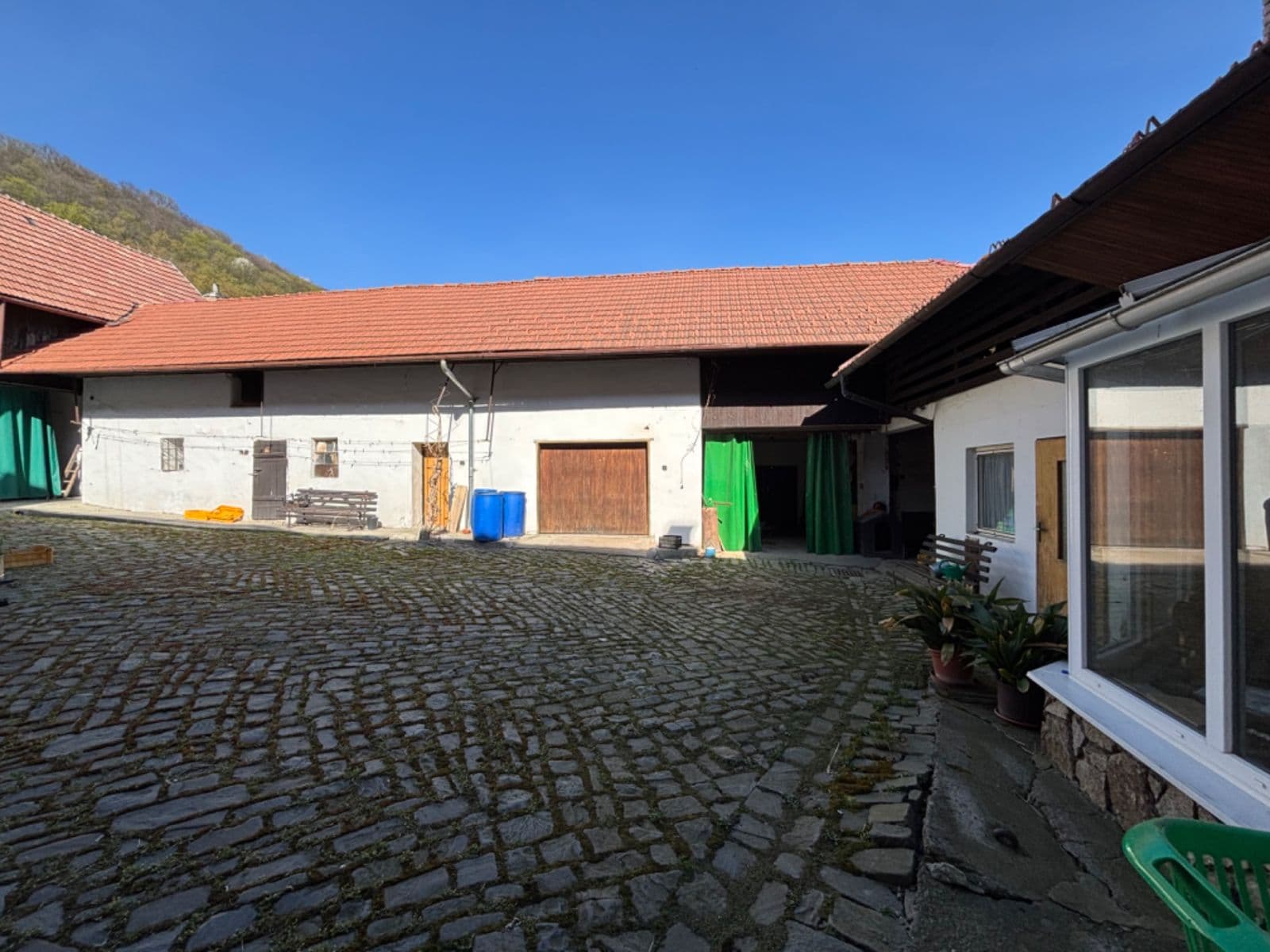 Prodej domu 200 m², pozemek 3.065 m², Lipník nad Bečvou, Olomoucký kraj Prodej domu 200 m², pozemek 3.065 m², Lipník nad Bečvou, Olomoucký kraj