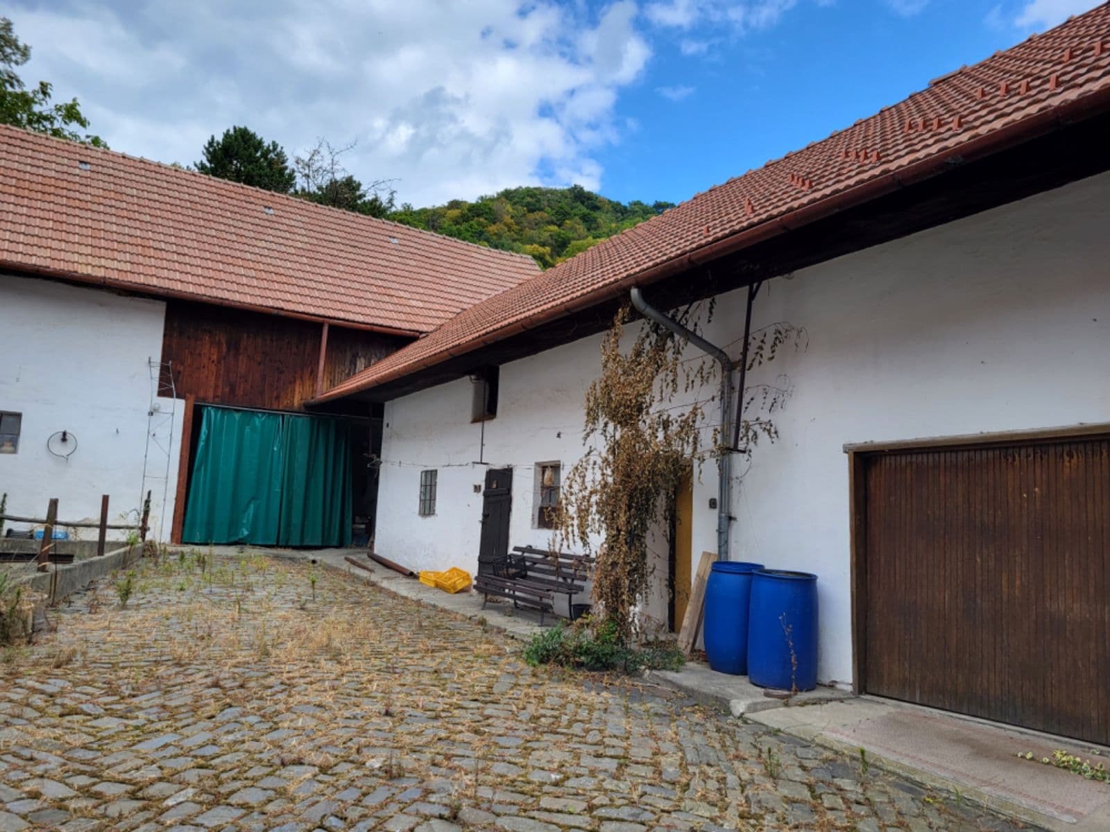 Prodej domu 200 m², pozemek 3.065 m², Lipník nad Bečvou, Olomoucký kraj Prodej domu 200 m², pozemek 3.065 m², Lipník nad Bečvou, Olomoucký kraj