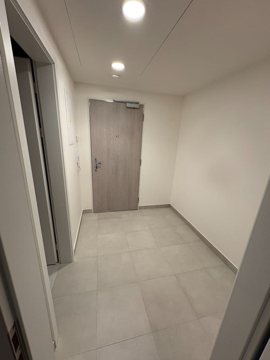 Pronájem bytu 1+kk 34 m², Poděbradská, Praha, Praha Pronájem bytu 1+kk 34 m², Poděbradská, Praha, Praha
