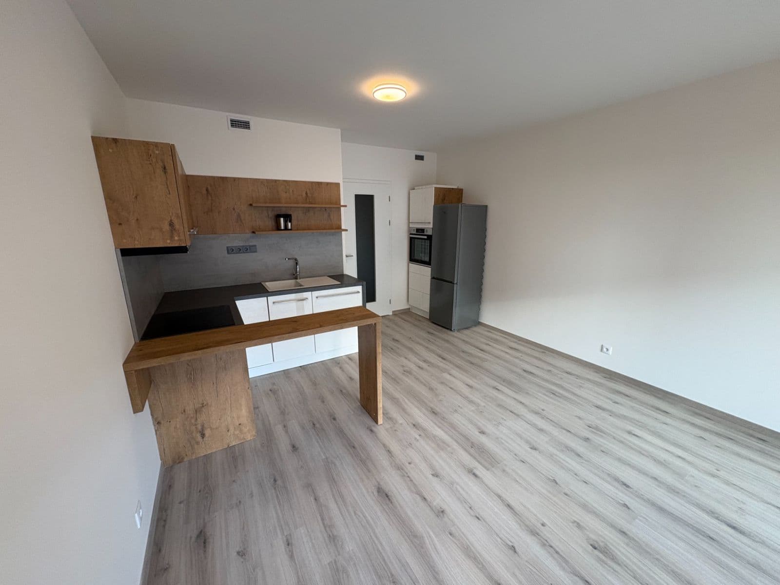 Pronájem bytu 1+kk 34 m², Poděbradská, Praha, Praha Pronájem bytu 1+kk 34 m², Poděbradská, Praha, Praha