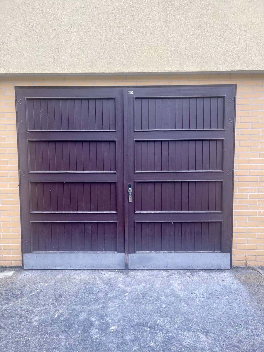 Pronájem garáže 21 m², Terronská, Praha, Praha Pronájem garáže 21 m², Terronská, Praha, Praha