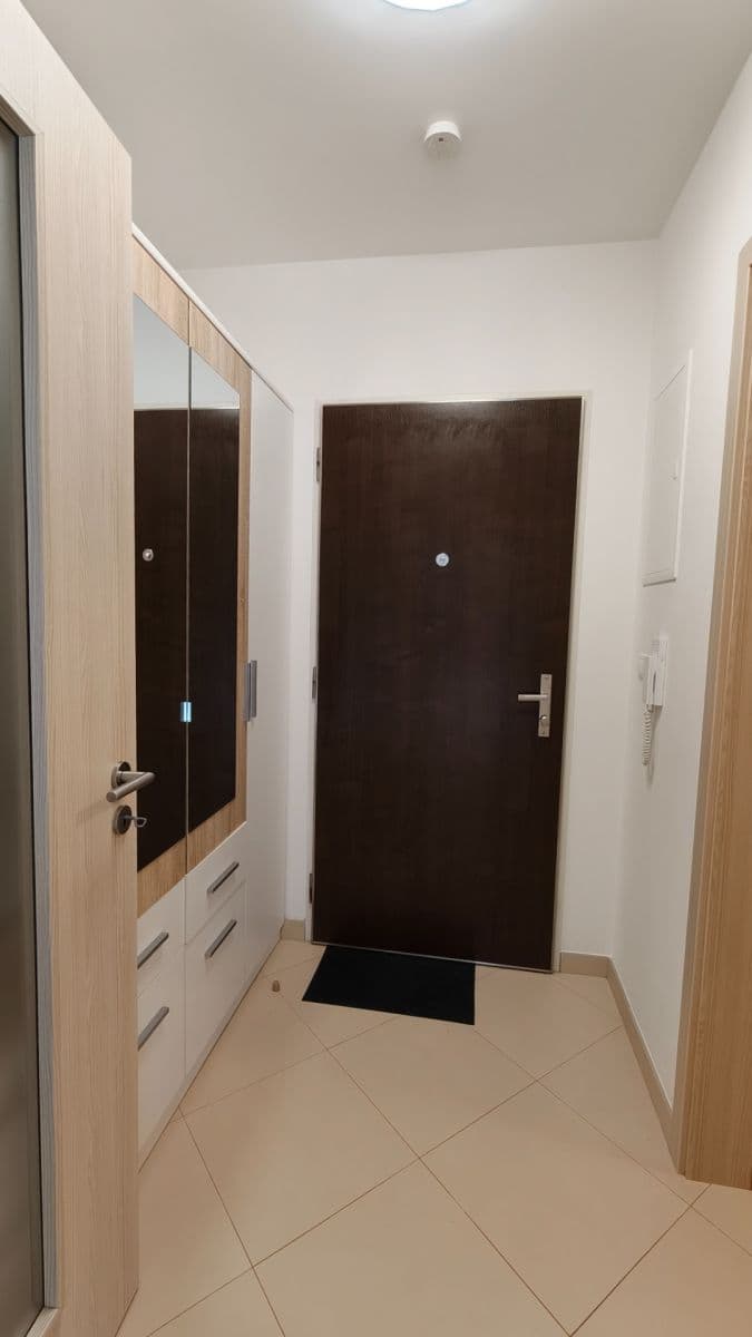 Pronájem bytu 1+kk 34 m², Toufarova, Praha, Praha Pronájem bytu 1+kk 34 m², Toufarova, Praha, Praha