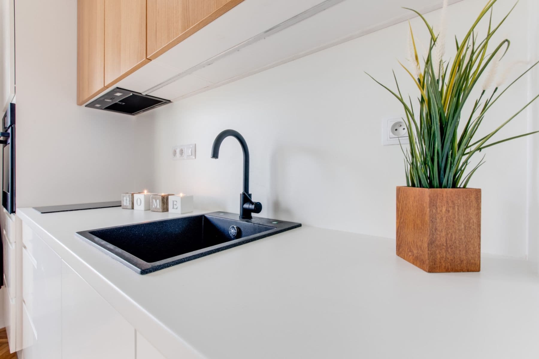 Pronájem bytu 3+kk 72 m², U Hranic, Praha, Praha Pronájem bytu 3+kk 72 m², U Hranic, Praha, Praha